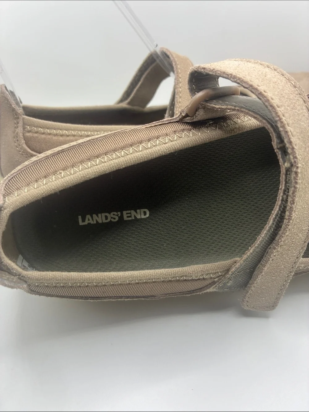 LANDS END WOMANS TAN MARY JANE STYLE SHOES / SIZE 6B SUEDE LEATHER/ STITCH DESIG